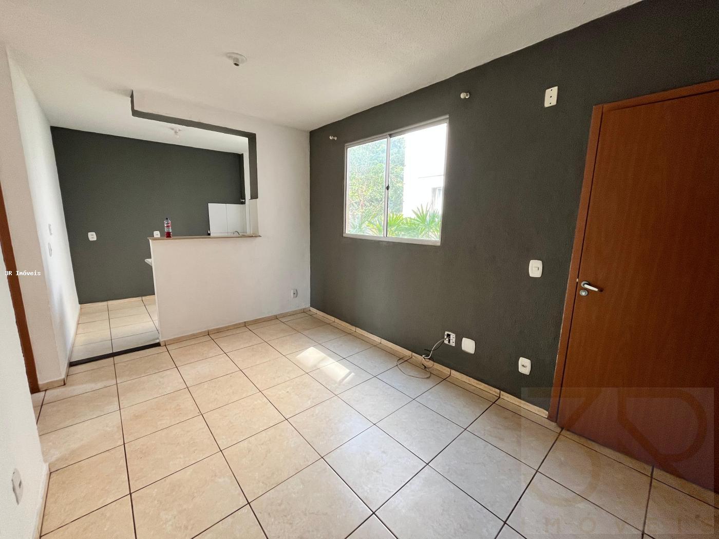 Apartamento à venda com 2 quartos, 42m² - Foto 2