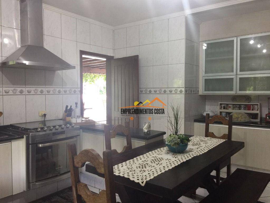 Casa de Condomínio à venda com 4 quartos, 500m² - Foto 48