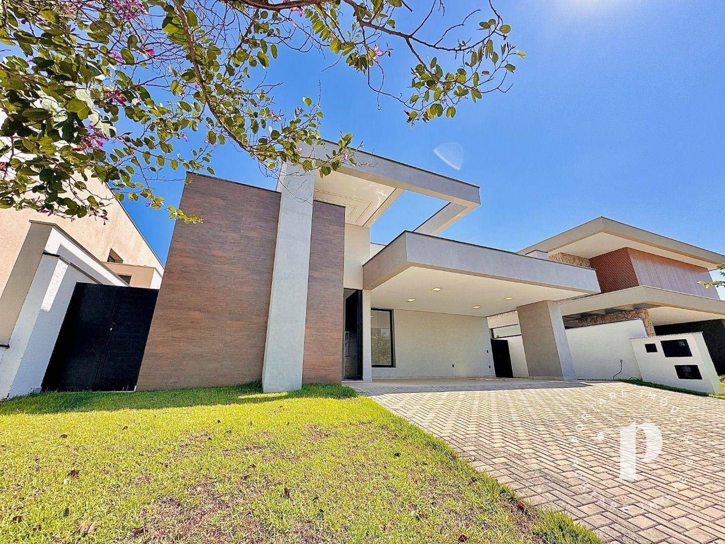 Casa de Condomínio à venda com 3 quartos, 248m² - Foto 1