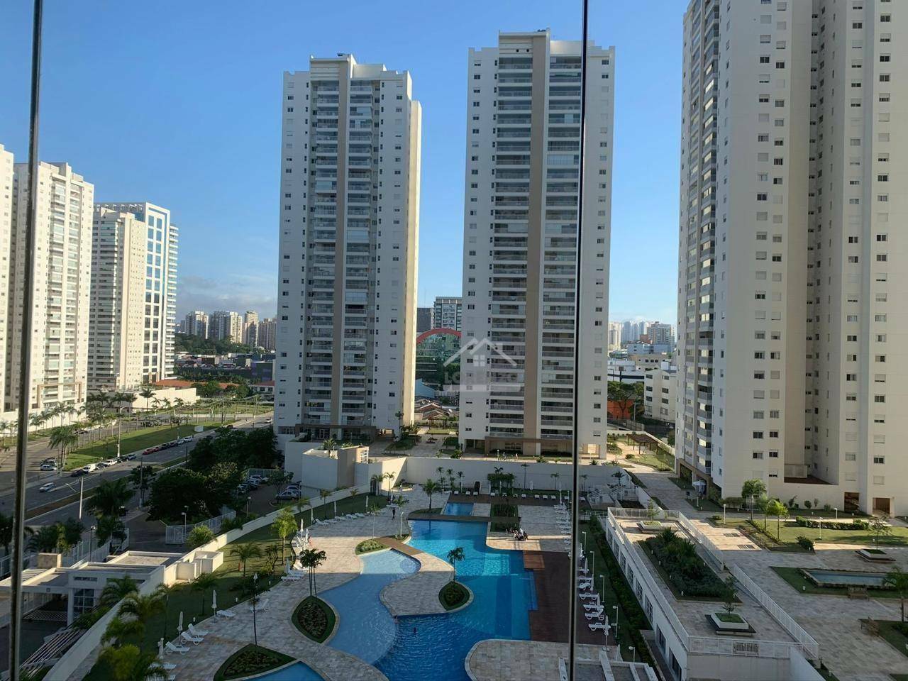 Apartamento à venda com 3 quartos, 156m² - Foto 8