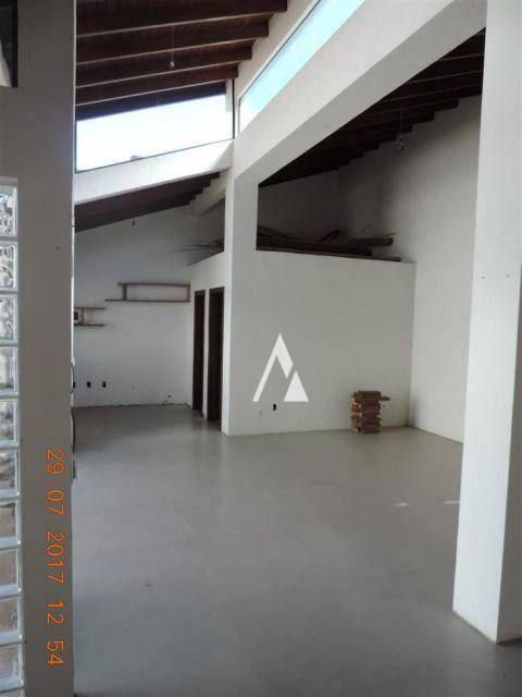 Casa à venda com 3 quartos, 190m² - Foto 5