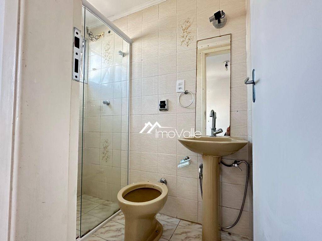 Apartamento para alugar com 3 quartos, 70m² - Foto 9