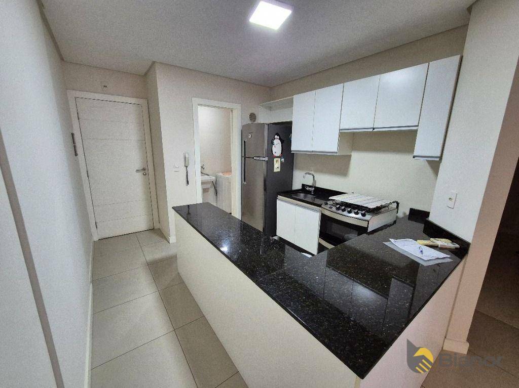 Apartamento à venda com 3 quartos, 110m² - Foto 15