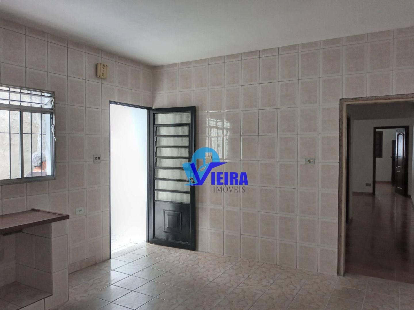 Casa à venda com 4 quartos, 135m² - Foto 3