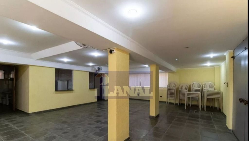 Apartamento à venda com 2 quartos, 68m² - Foto 19