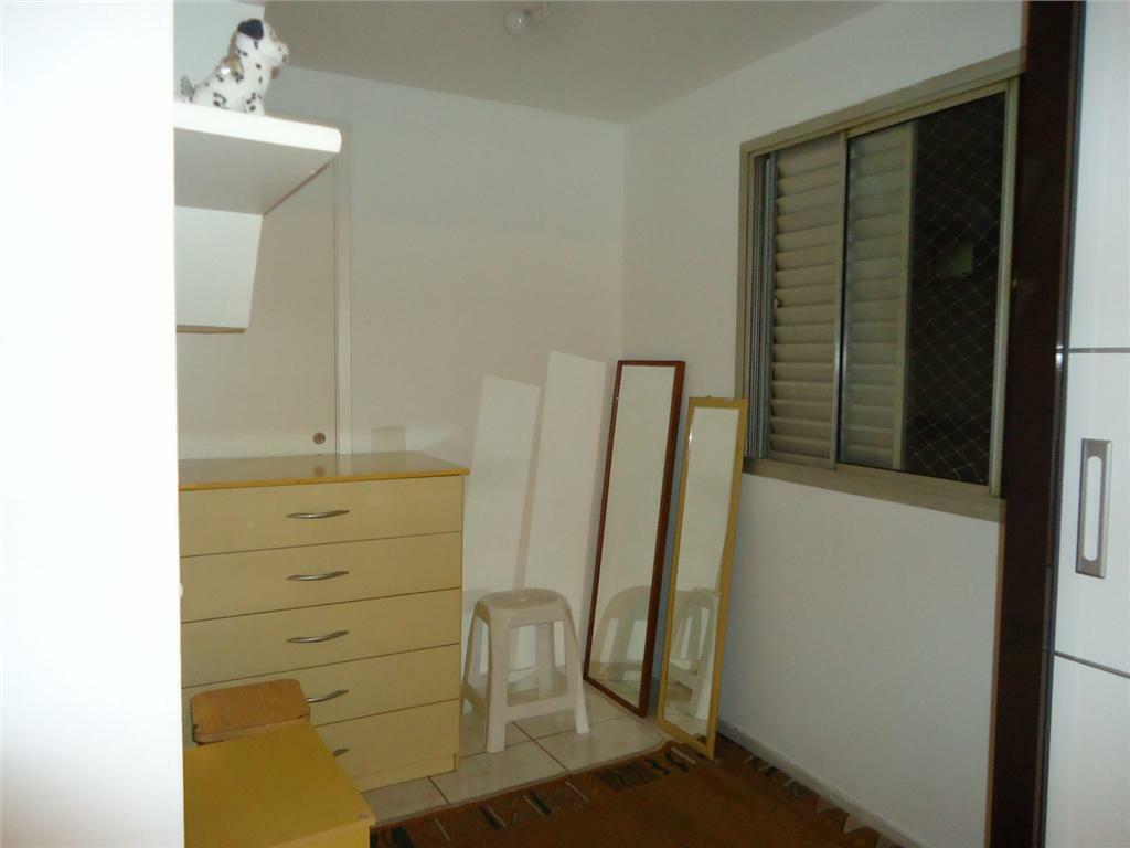 Apartamento à venda com 2 quartos, 77m² - Foto 6