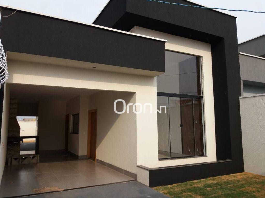 Casa à venda com 3 quartos, 129m² - Foto 1