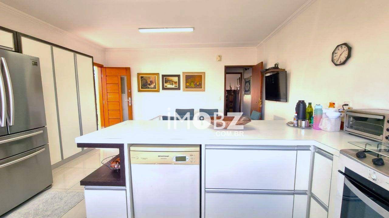 Casa à venda com 3 quartos, 272m² - Foto 12