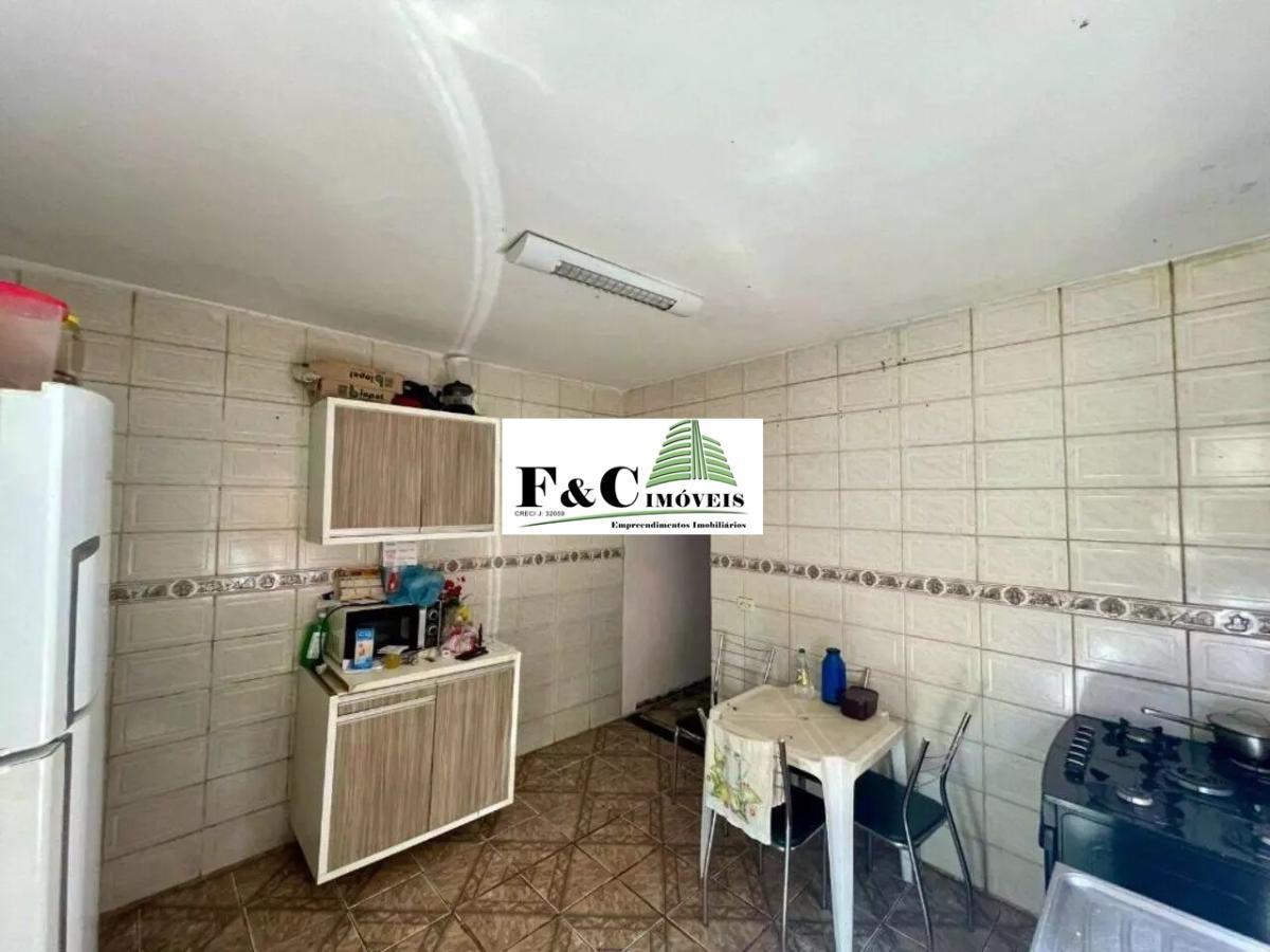 Casa à venda com 3 quartos, 140m² - Foto 9