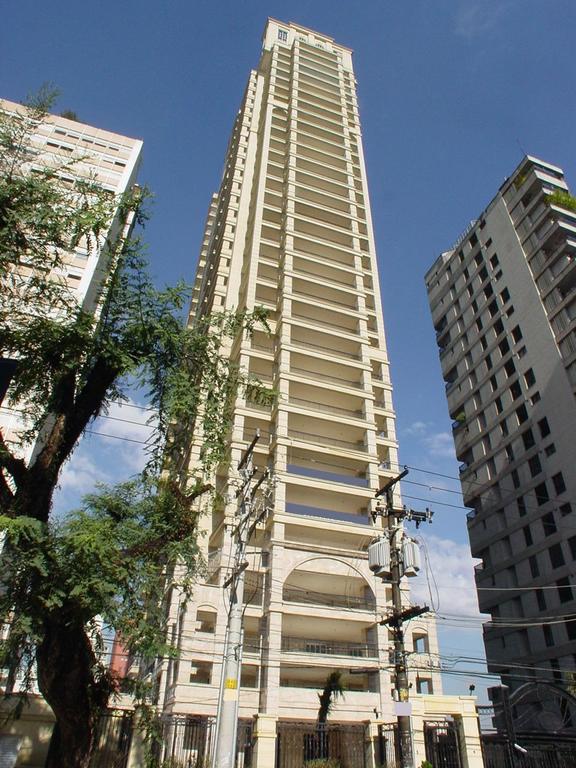 Apartamento à venda com 5 quartos, 753m² - Foto 1