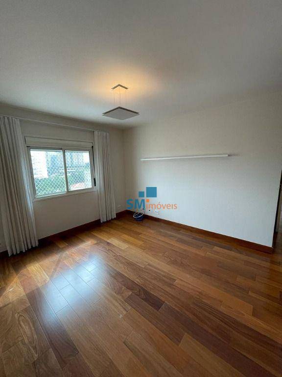 Apartamento para alugar com 4 quartos, 199m² - Foto 10