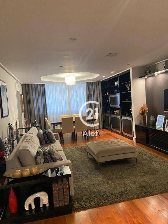 Apartamento à venda com 3 quartos, 220m² - Foto 7