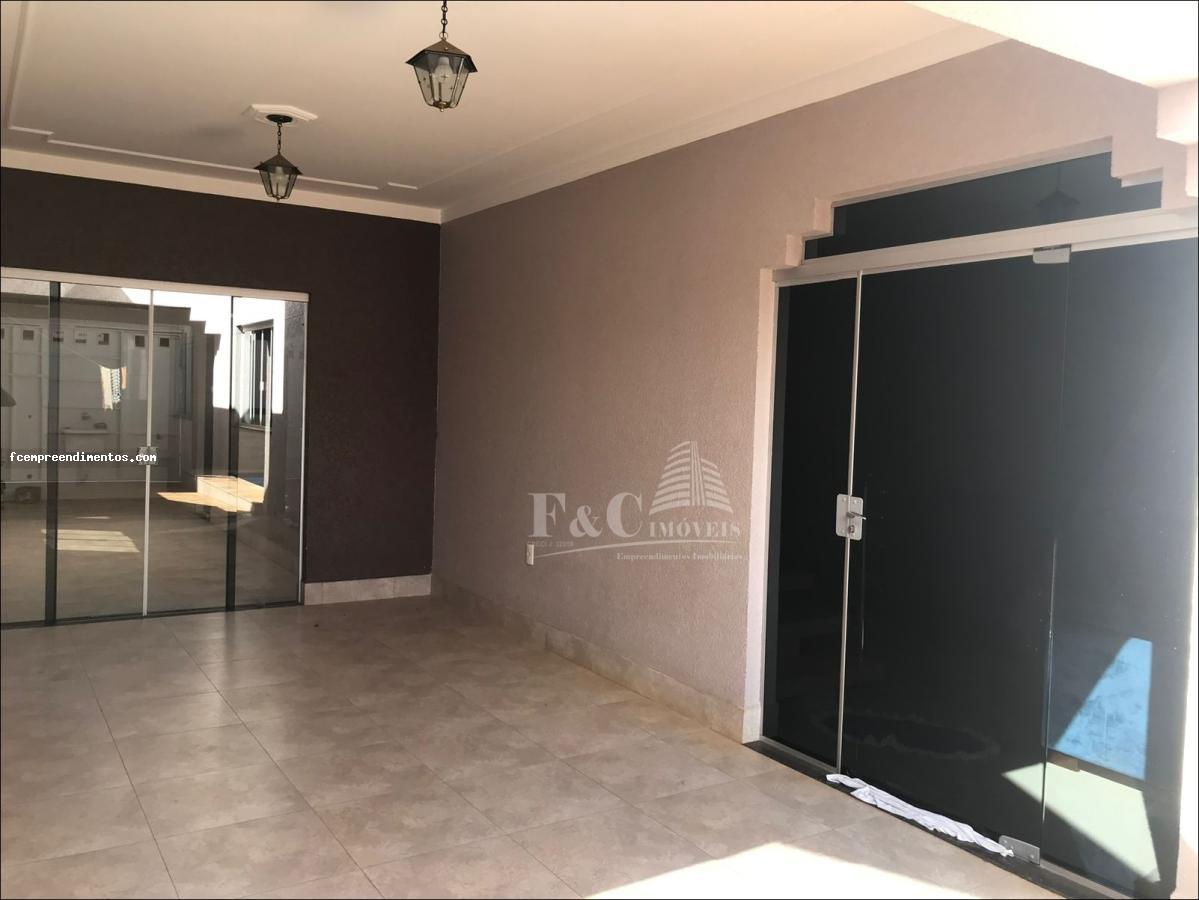 Casa à venda com 3 quartos, 200m² - Foto 7