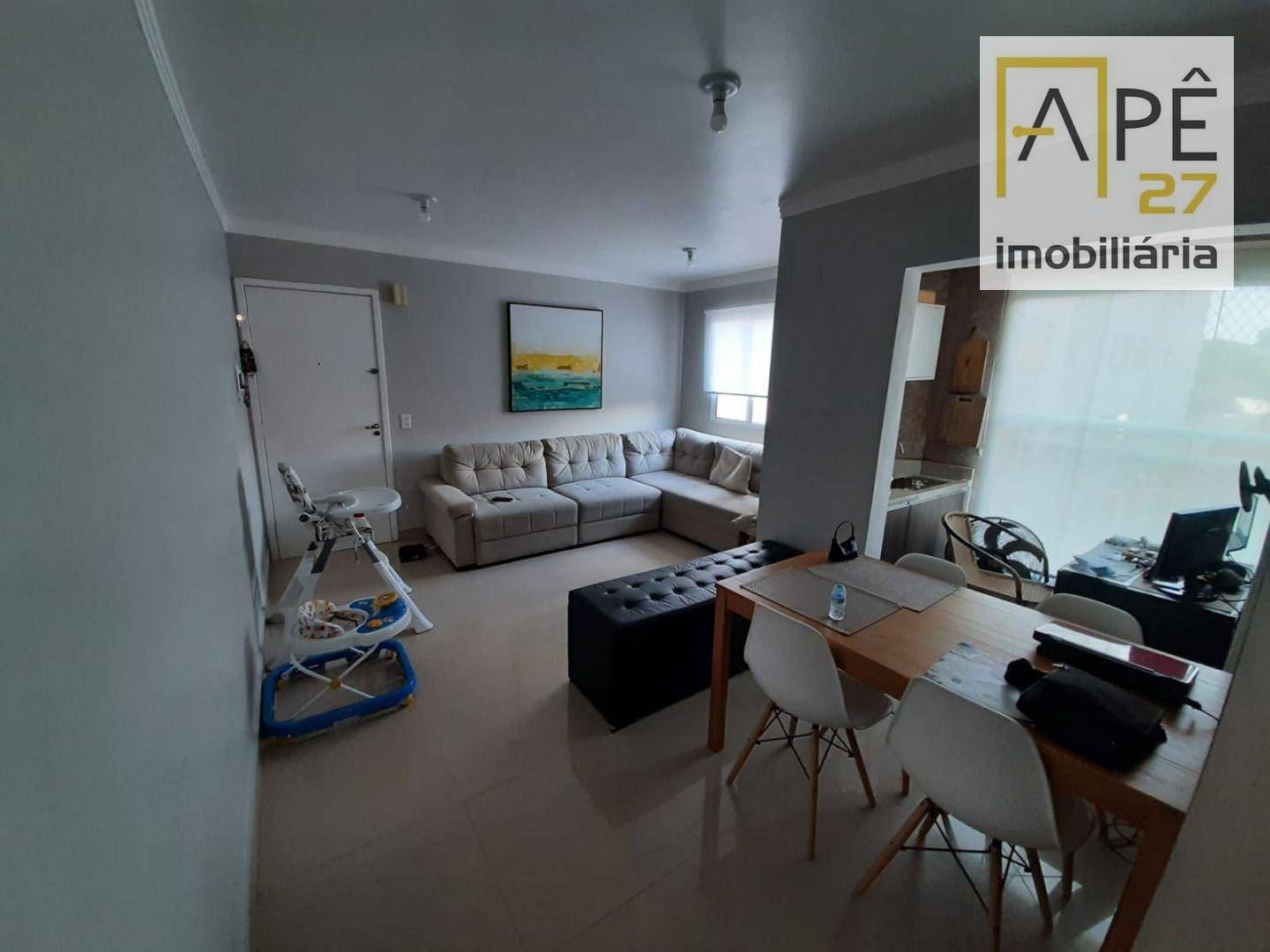 Apartamento à venda com 2 quartos, 68m² - Foto 1