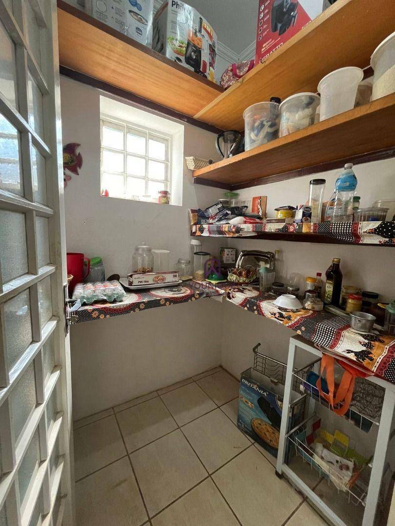 Casa à venda com 3 quartos, 236m² - Foto 22