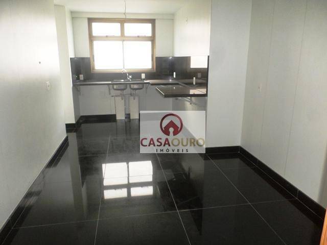 Apartamento à venda com 4 quartos, 178m² - Foto 18