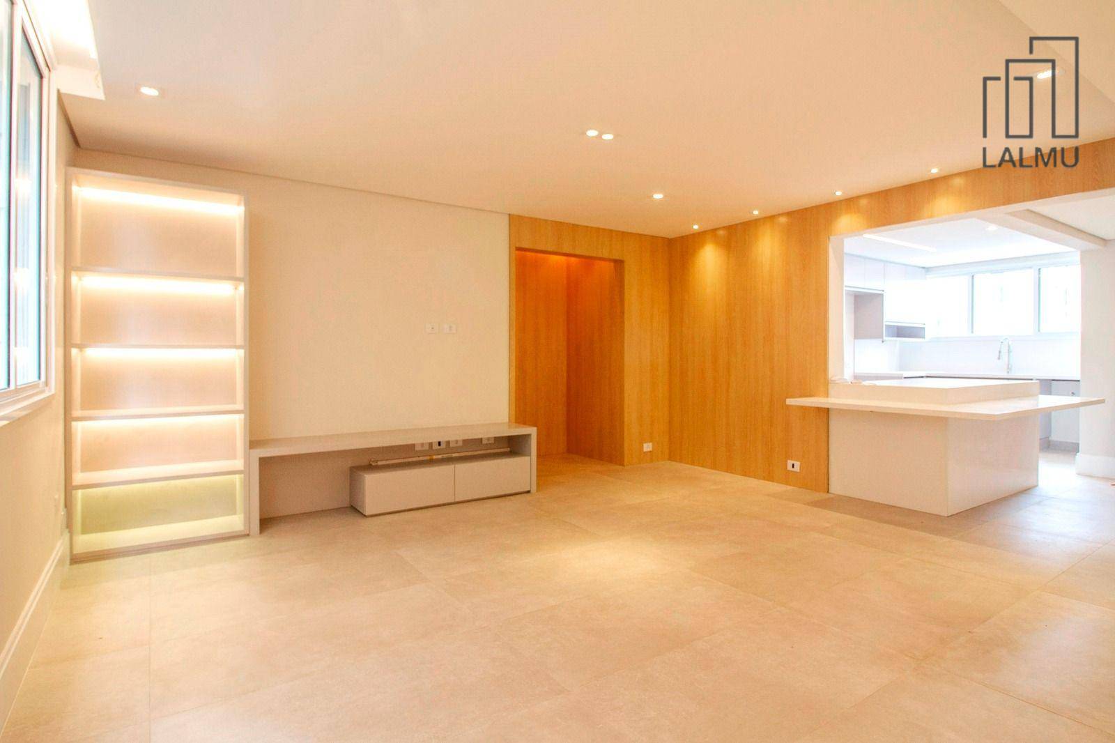 Apartamento para alugar com 2 quartos, 111m² - Foto 13