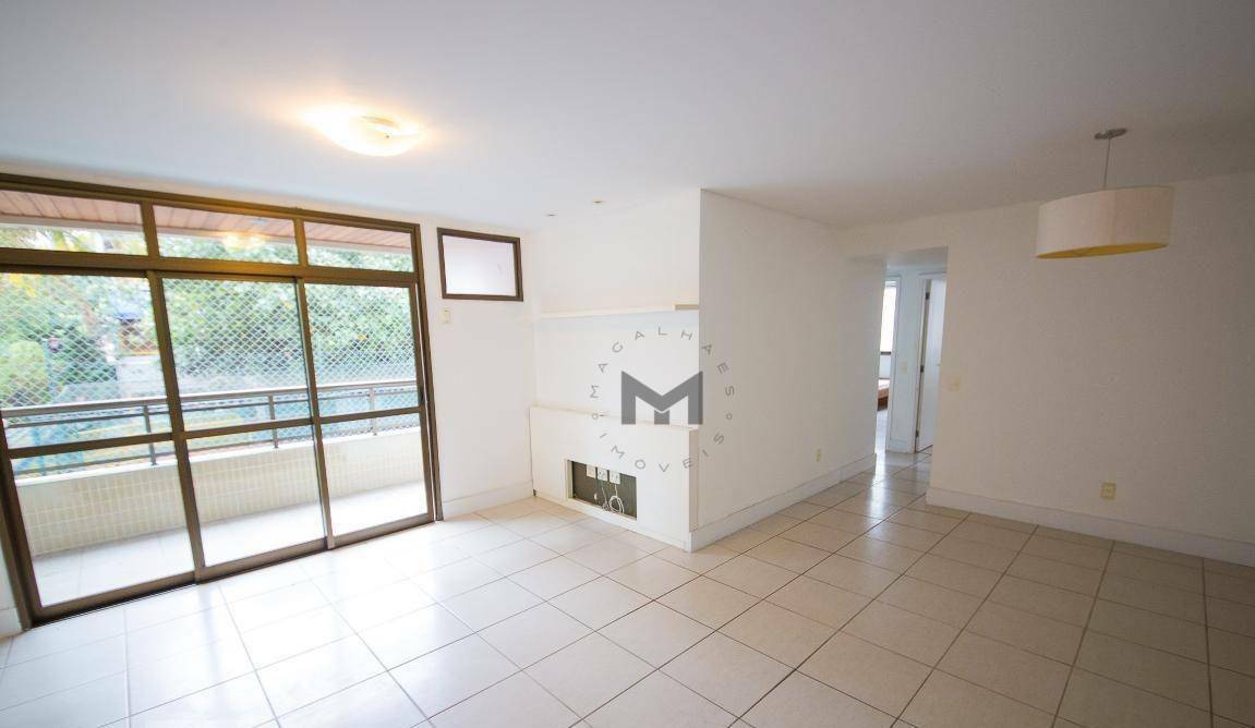 Apartamento à venda com 3 quartos, 116m² - Foto 1