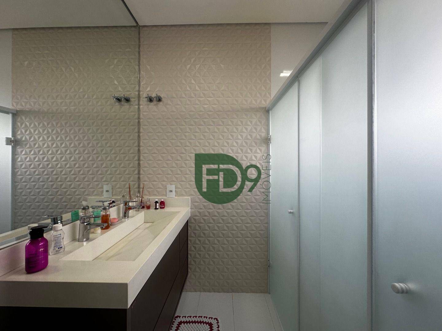 Casa de Condomínio à venda com 3 quartos, 425m² - Foto 31