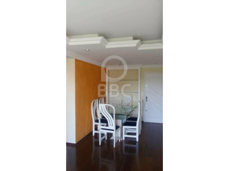 Apartamento à venda com 2 quartos, 74m² - Foto 2