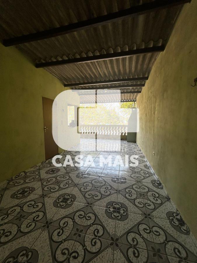 Casa à venda com 6 quartos, 250m² - Foto 22