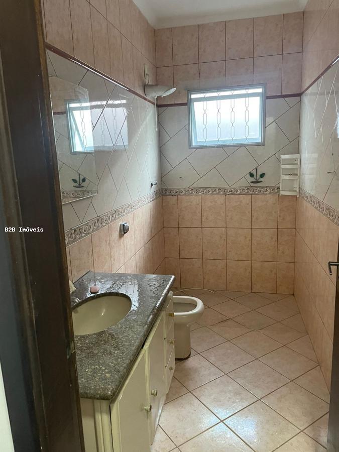 Casa à venda com 2 quartos, 250m² - Foto 14