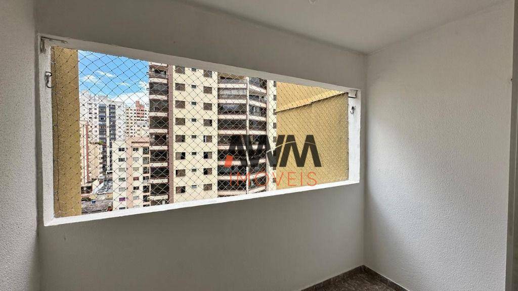 Apartamento à venda com 3 quartos, 73m² - Foto 2