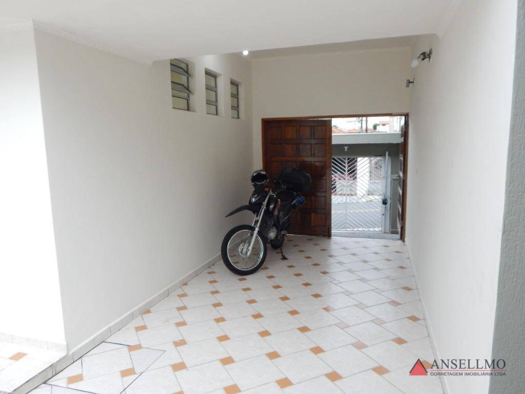 Casa para alugar com 4 quartos, 270m² - Foto 6
