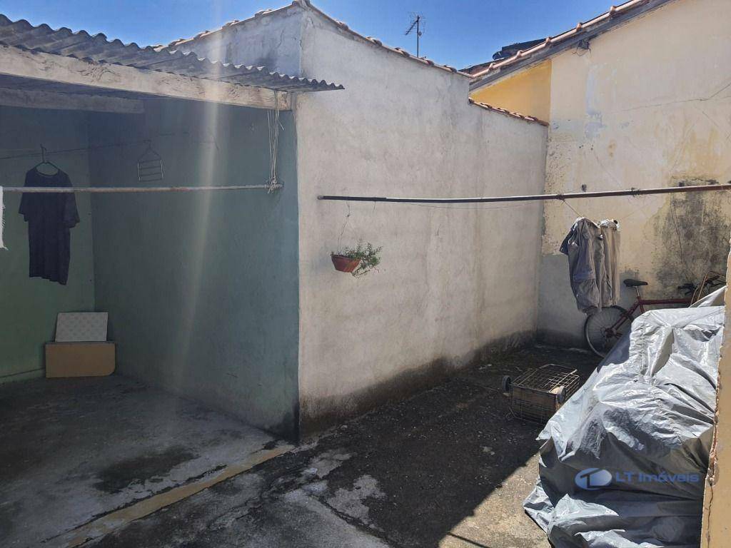 Casa à venda com 3 quartos, 100m² - Foto 38