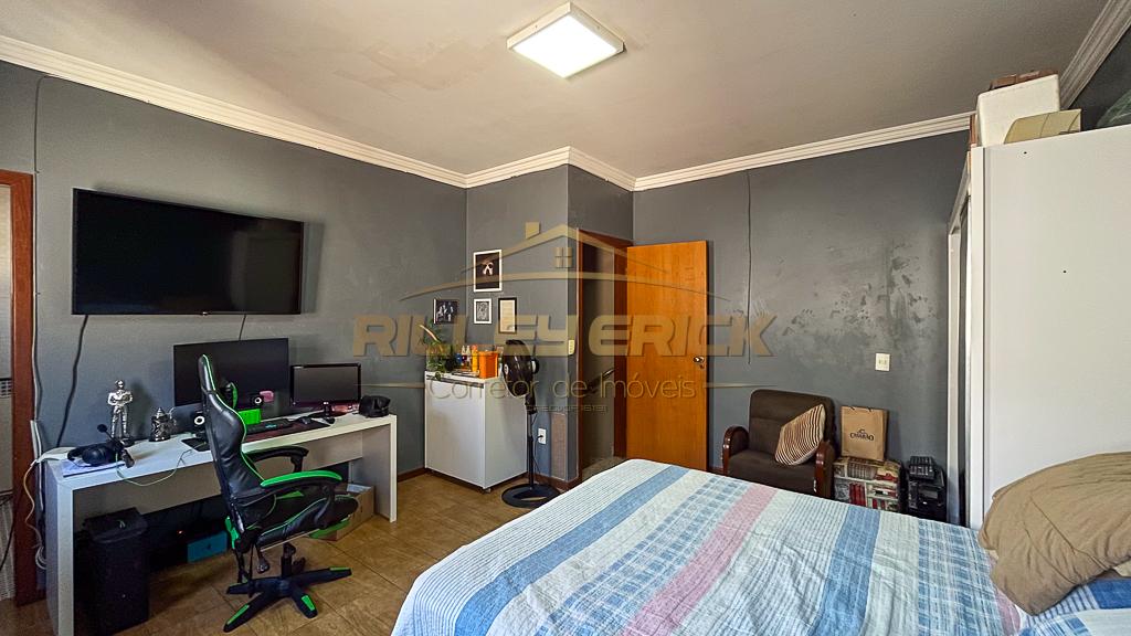 Casa à venda com 4 quartos, 166m² - Foto 24