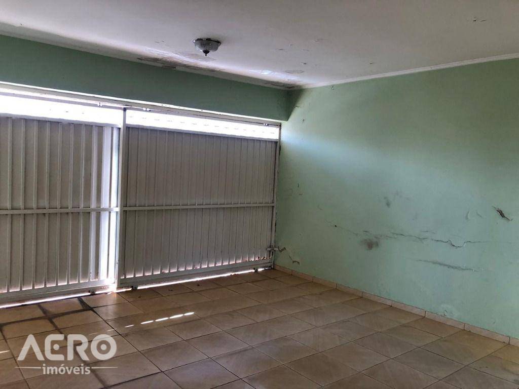 Casa à venda com 2 quartos, 170m² - Foto 16