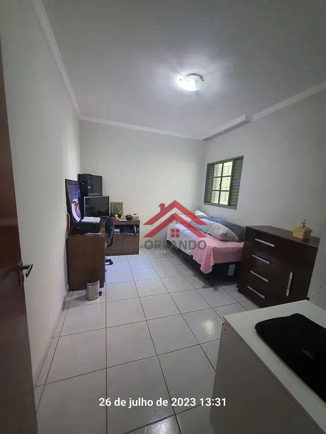 Casa à venda com 3 quartos, 180m² - Foto 7