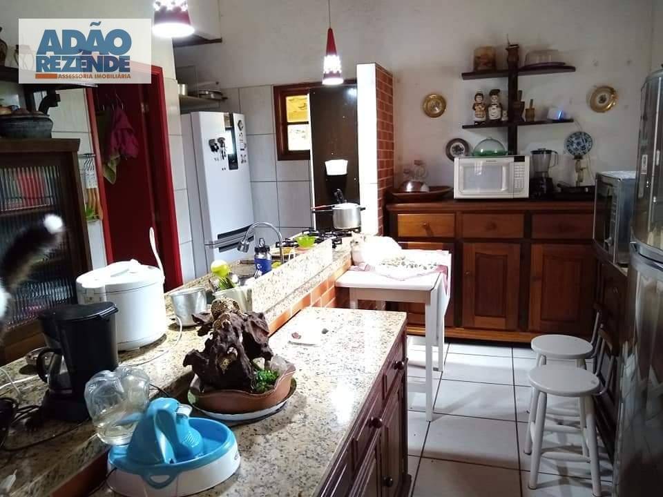 Casa de Condomínio à venda com 3 quartos, 150m² - Foto 4