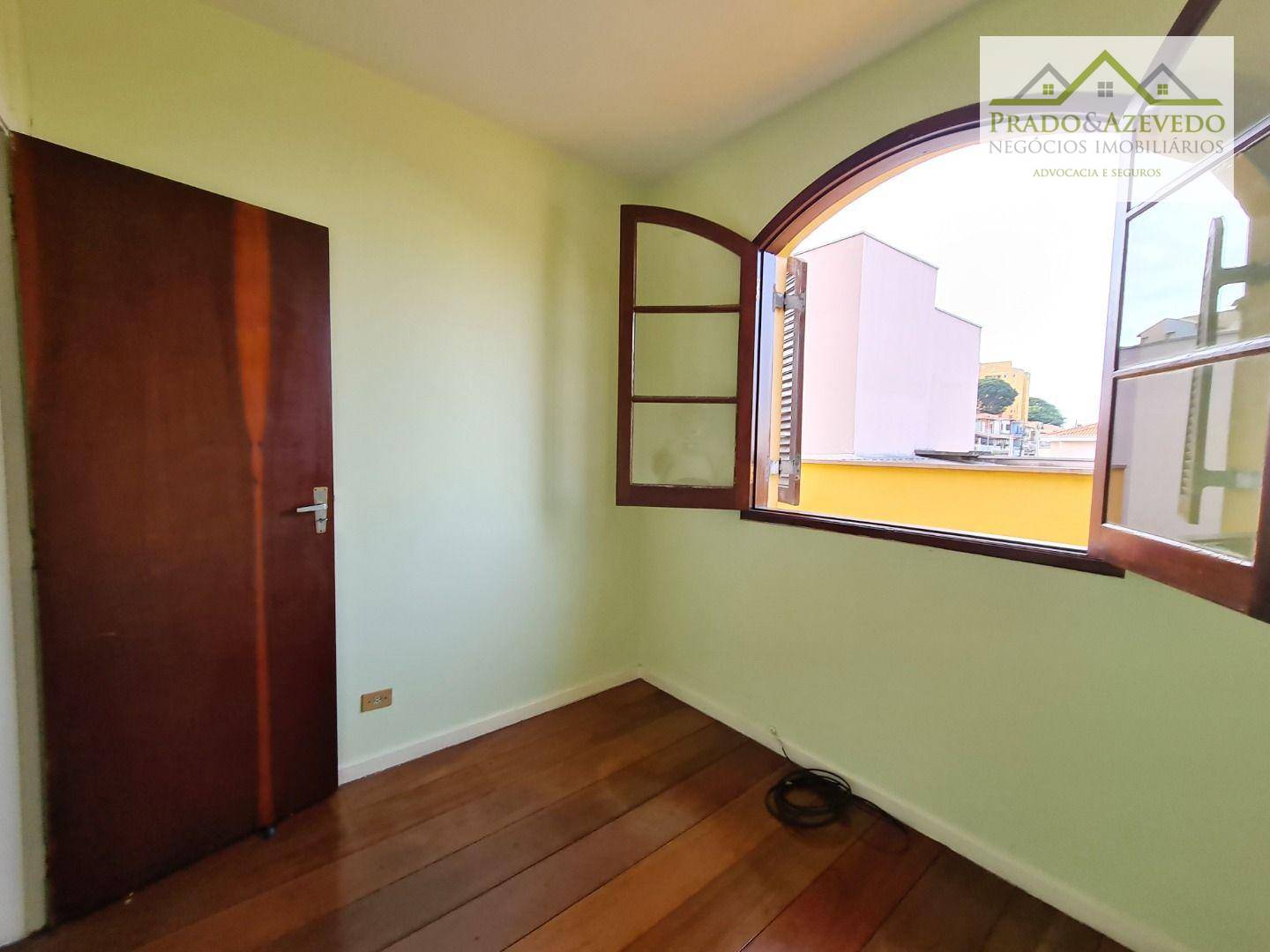 Casa à venda com 2 quartos, 138m² - Foto 14