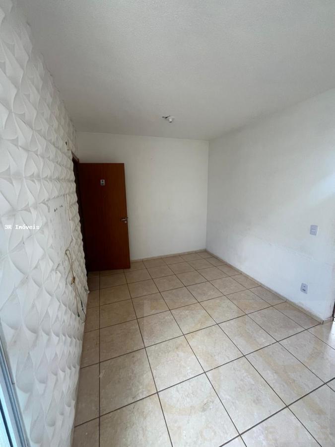 Apartamento à venda com 2 quartos, 41m² - Foto 2