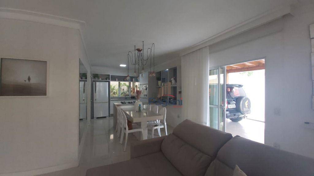 Casa à venda com 5 quartos, 269m² - Foto 12