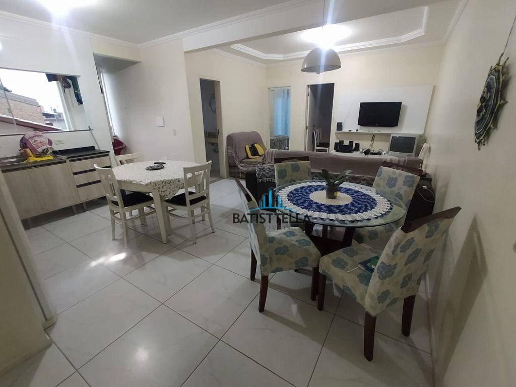 Apartamento à venda com 2 quartos, 80m² - Foto 2