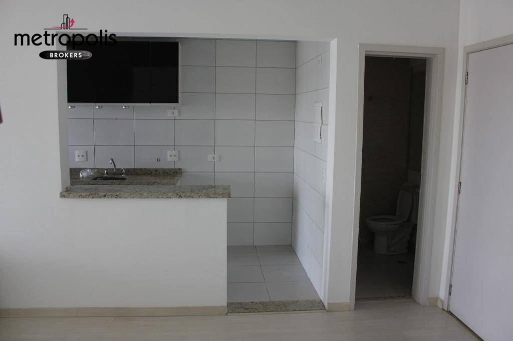 Apartamento para alugar com 2 quartos, 75m² - Foto 4