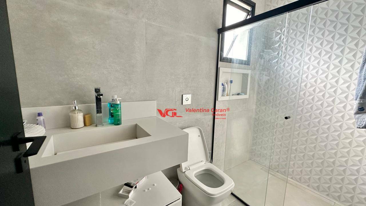 Sobrado à venda com 4 quartos, 375m² - Foto 14