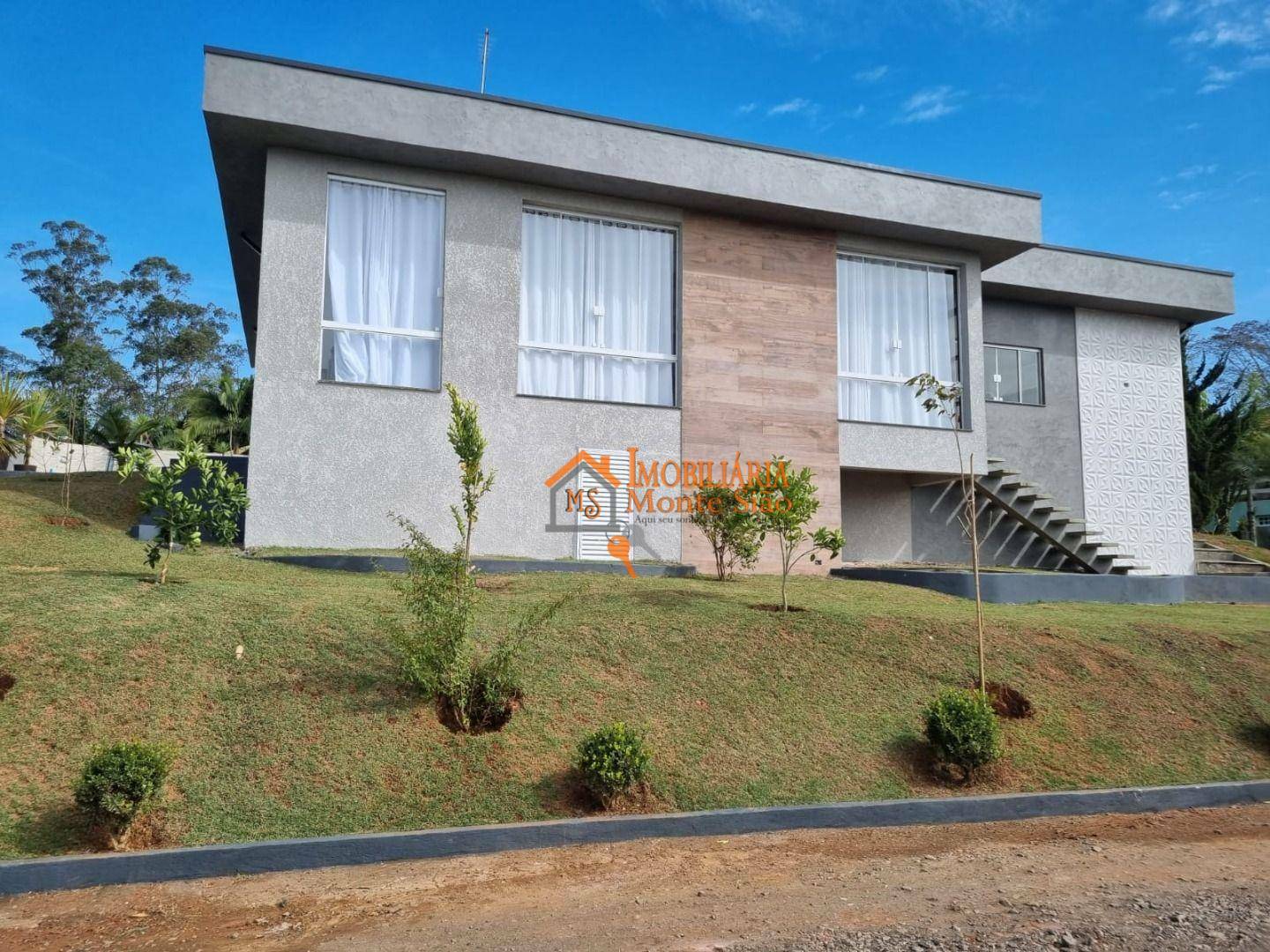 Casa de Condomínio à venda com 4 quartos, 250m² - Foto 3