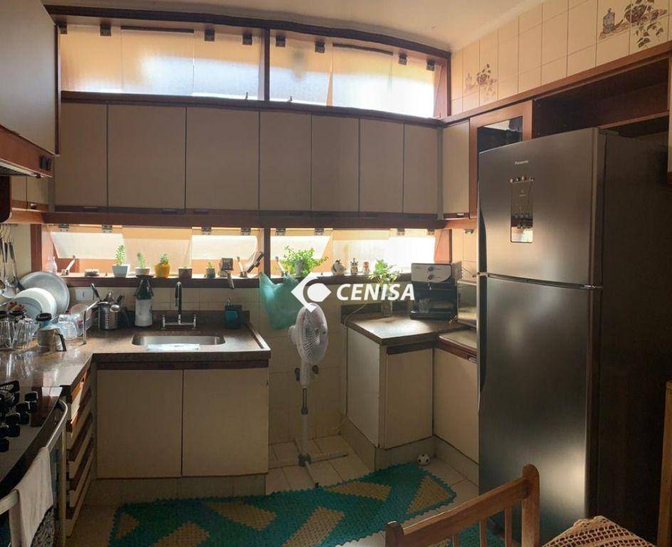 Casa à venda com 3 quartos, 200m² - Foto 12