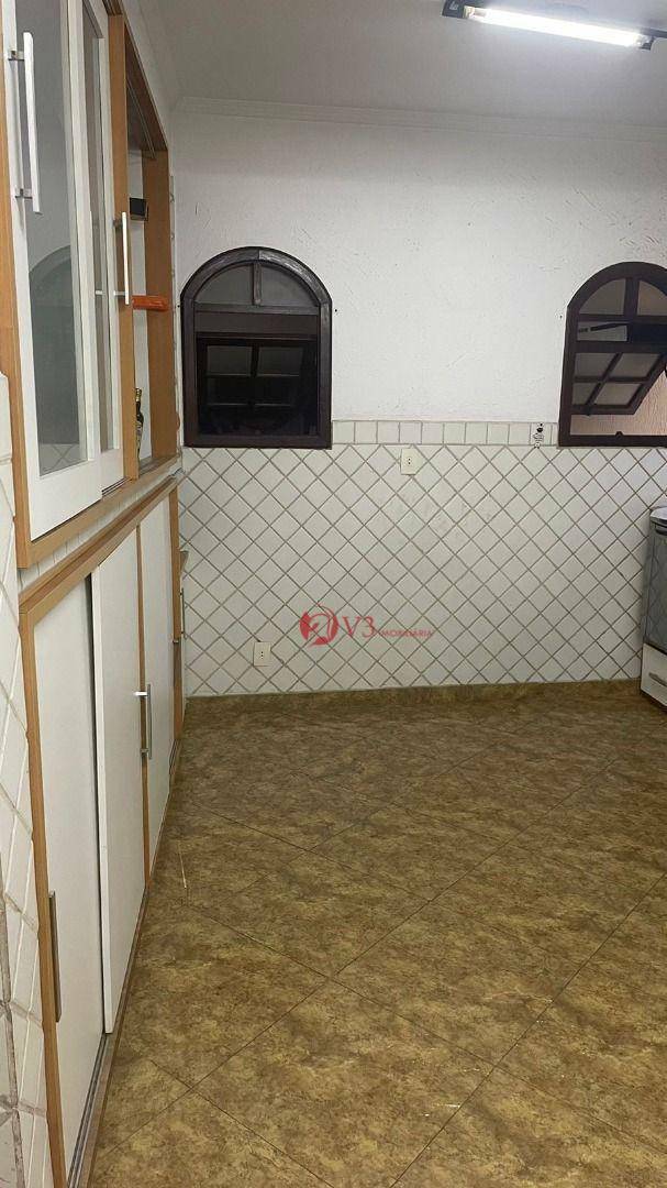 Sobrado à venda com 3 quartos, 198m² - Foto 18