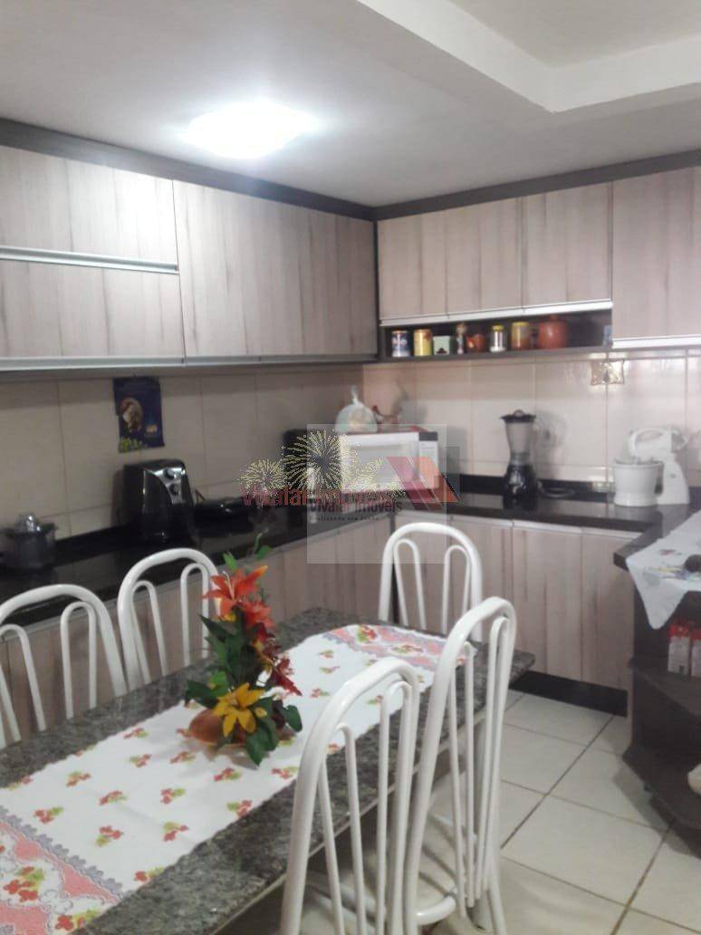 Casa à venda com 3 quartos, 140m² - Foto 9