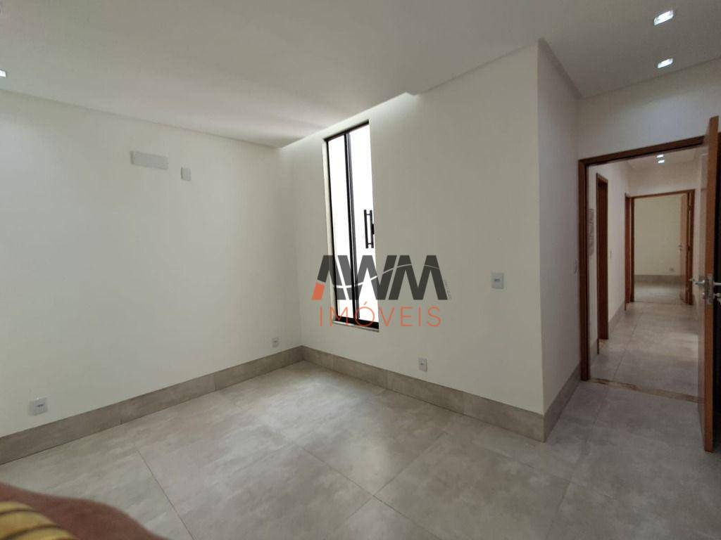 Casa à venda com 3 quartos, 132m² - Foto 8