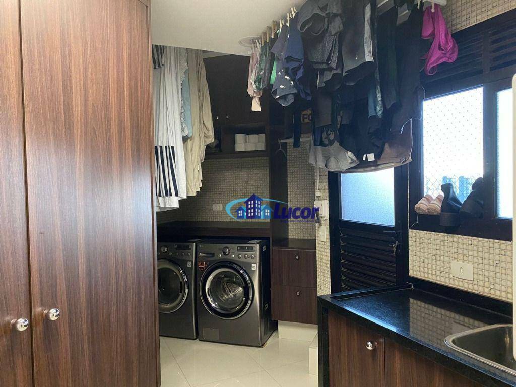 Apartamento para alugar com 4 quartos, 207m² - Foto 15