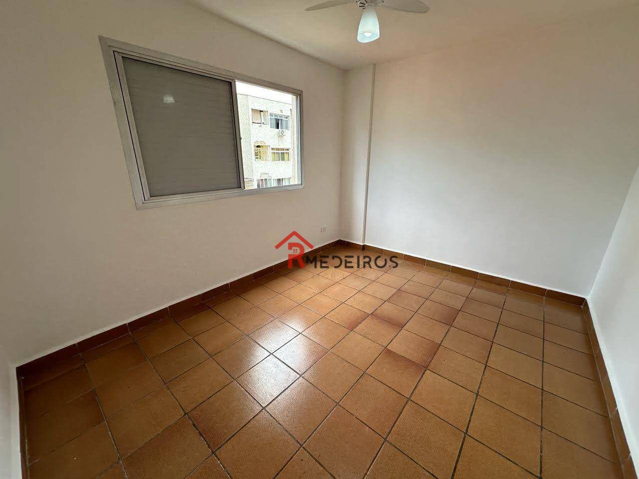 Apartamento à venda com 1 quarto, 42m² - Foto 11