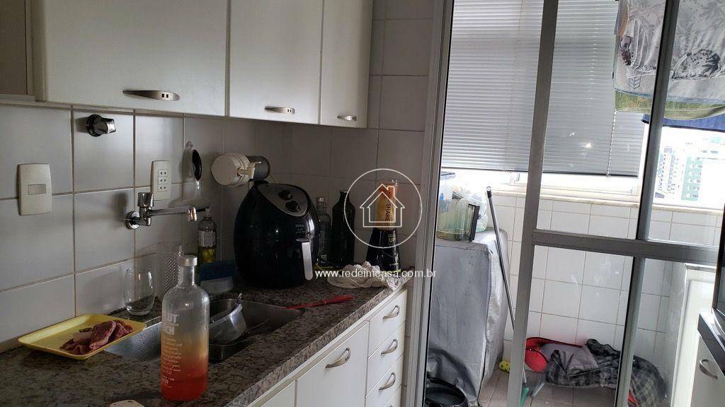 Apartamento à venda com 3 quartos, 95m² - Foto 12