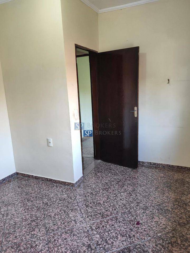 Casa à venda com 4 quartos, 240m² - Foto 40