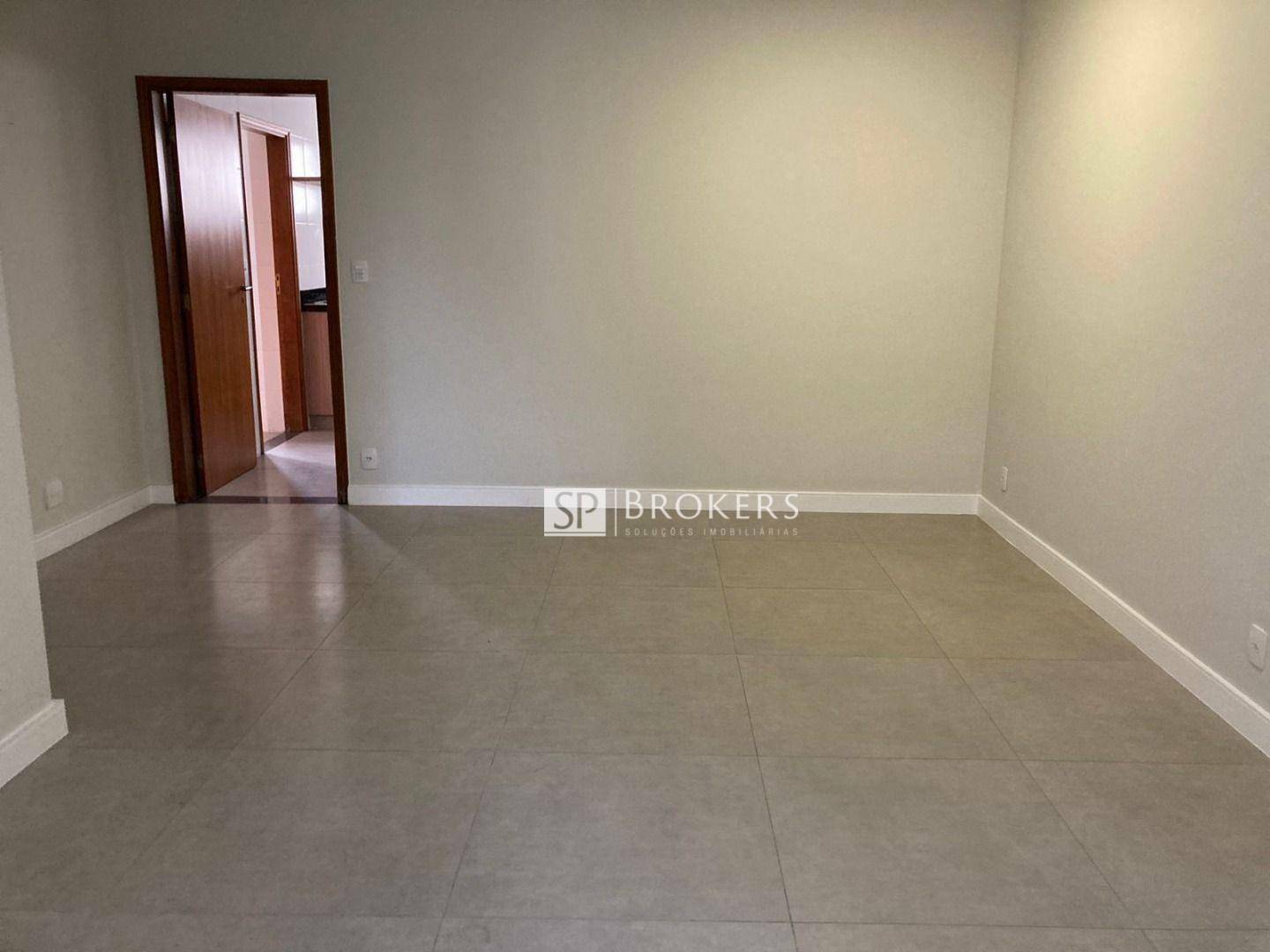 Apartamento à venda com 3 quartos, 111m² - Foto 2