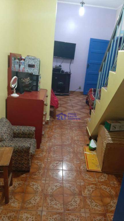 Sobrado à venda com 3 quartos, 142m² - Foto 2